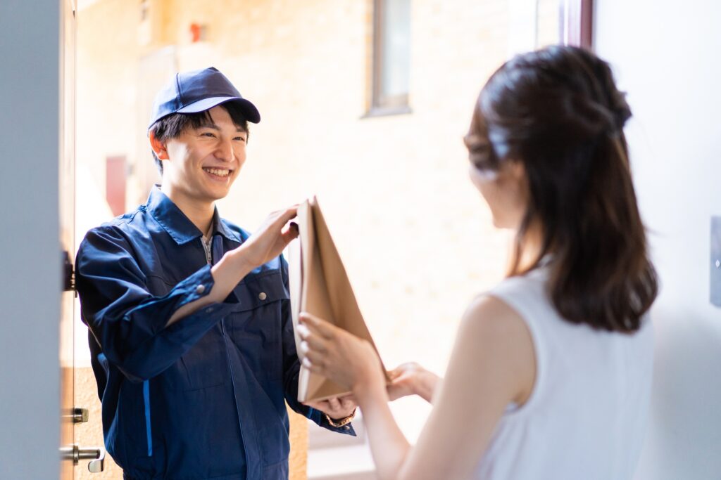 ー運送会社への転職は今が狙い目！？業界の状況・仕事内容・賃金相場ー